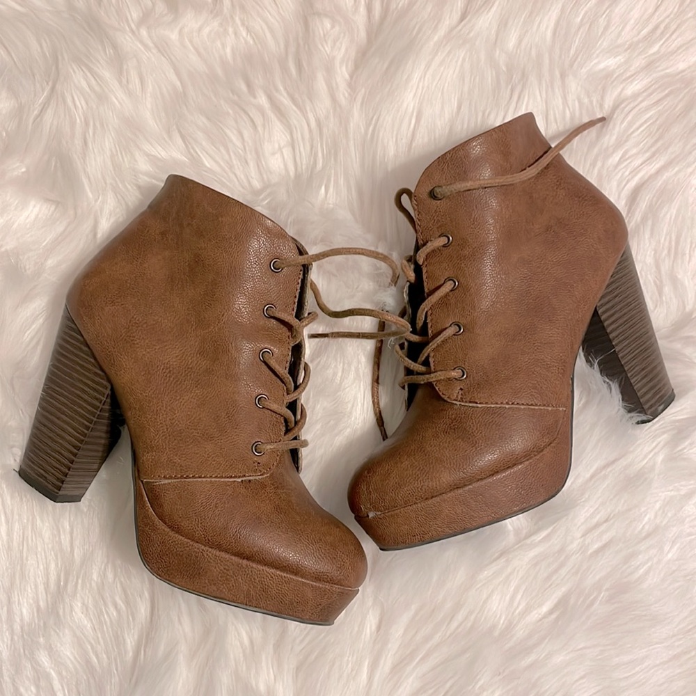 4” brown leather heeled ankle boot